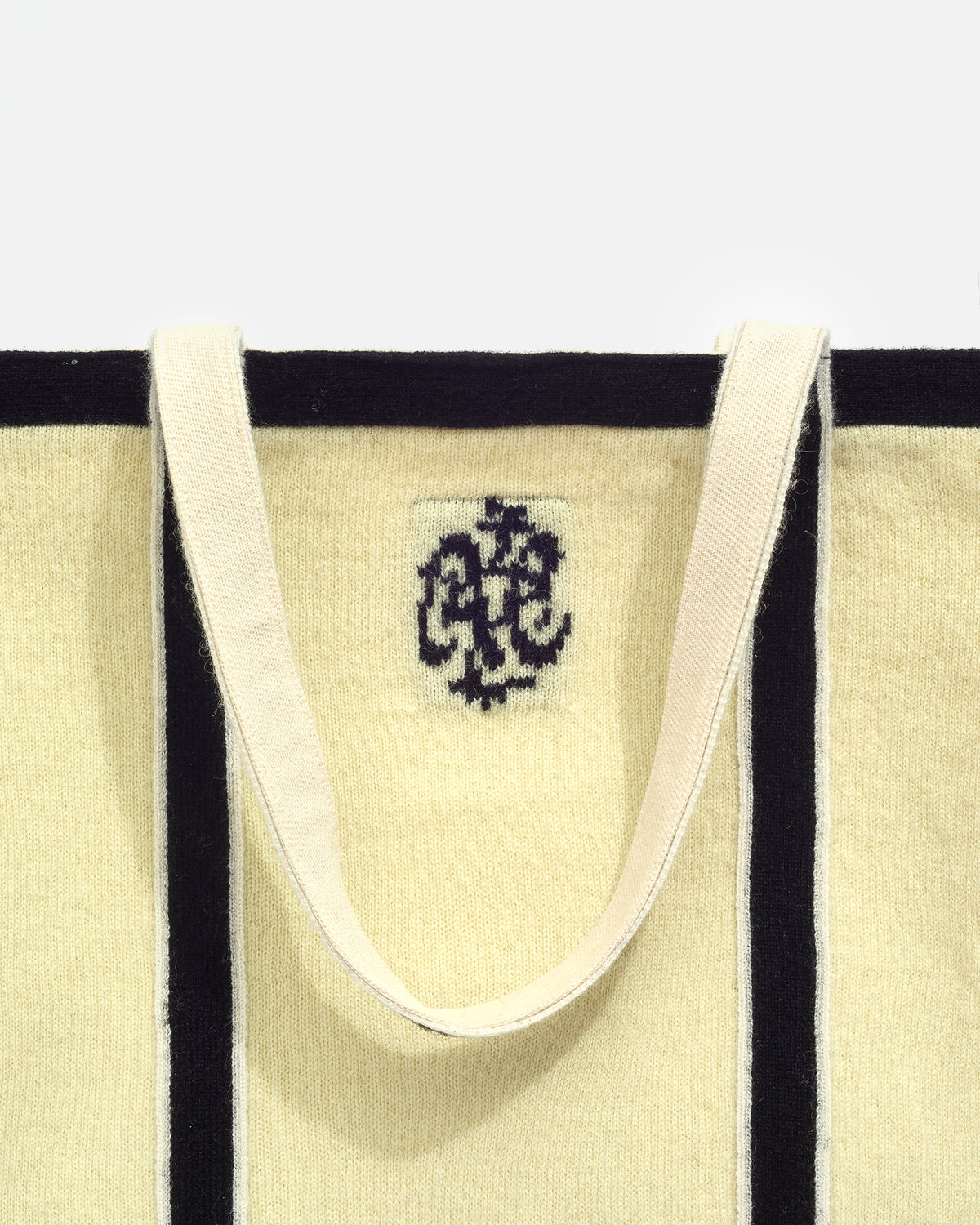 AC Tote image 4